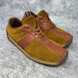 Vintage 90s Clarks Wallabee Sneakers Women Sz 7 Suede Leather Gum Sole Y2k Retro